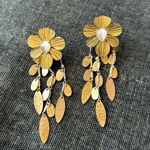 Gold Flower Earrings